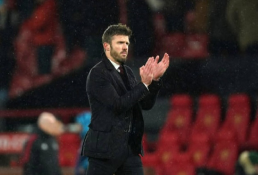 Carrick tiết lộ 1 tháng chưa gặp Sir Jim Ratcliffe