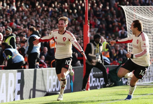 Thói quen phút bù giờ có thể cứu rỗi triều đại của Arne Slot