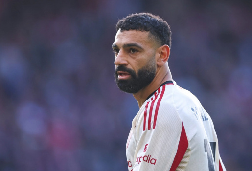 CĐV Liverpool đòi Slot gạch tên Salah vì sao 17 tuổi