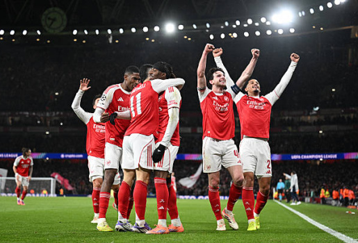 Né nhánh tử thần giúp Arsenal mơ cú ăn bốn vĩ đại
