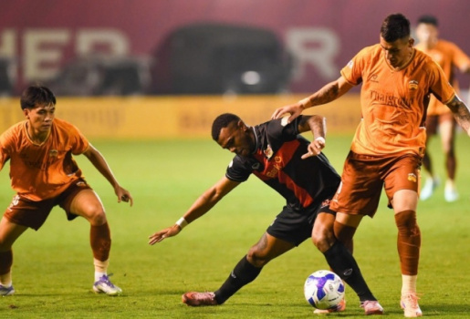 Hàng loạt CLB V-League nhận án phạt từ VFF trước vòng 14