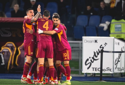 Rượt đuổi 6 bàn, Juventus giật lại 1 điểm từ tay Roma