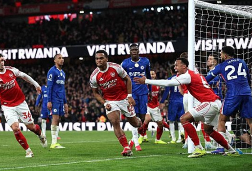 Arsenal hạ Chelsea bằng thứ vũ khí phạt góc đáng sợ