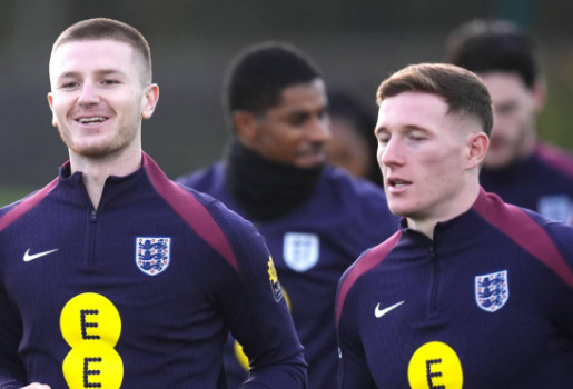 Huyền thoại giục Liverpool mua Wharton trước mũi MU