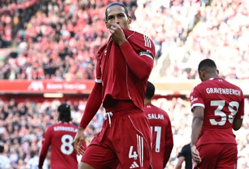 Van Dijk sắp đạt cột mốc 100 trận đá chính liên tiếp cho Liverpool