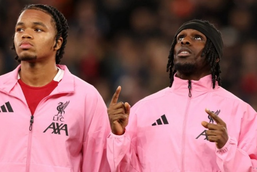 Đôi cánh tốc độ sẽ giúp Liverpool xuyên phá Wolves