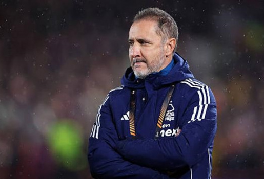 Vitor Pereira khẳng định Man City không thể trách trọng tài