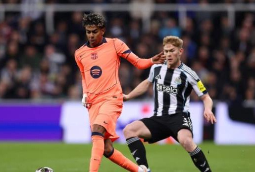 Bị gỡ hòa phút chót, Newcastle vẫn dạy cho Barcelona một bài học