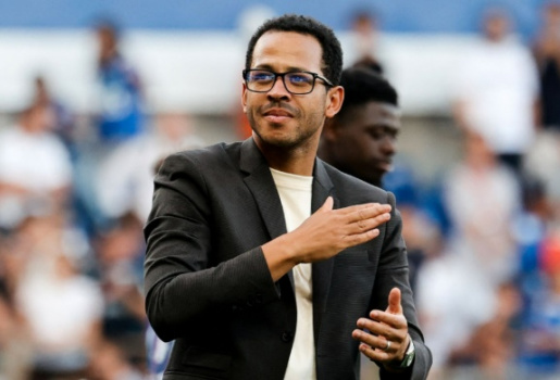 Liam Rosenior khen PSG đẳng cấp nhưng tin Chelsea sẽ gây sốc
