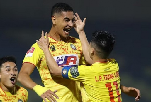 Rào cản FIFA ngăn Đỗ Phi Long khoác áo tuyển Việt Nam