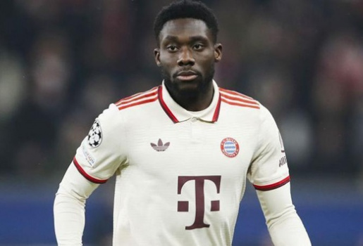 MU săn Alphonso Davies nhưng ngán giá 70 triệu bảng