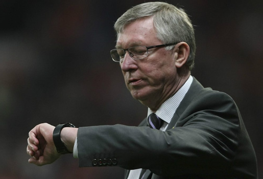 Cách Sir Alex biến thời gian thành vũ khí tâm lý hủy diệt đối thủ