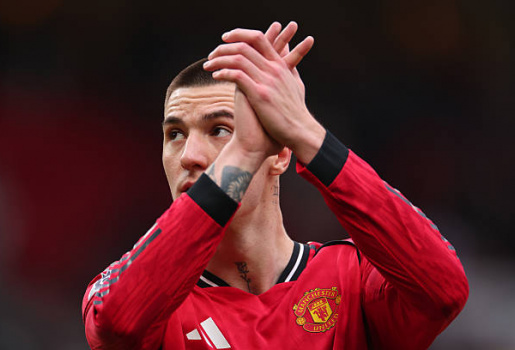 Ghi bàn trước Villa, Sesko vẫn bị chuyên gia MUTV chê