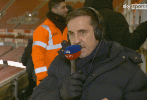 Neville chỉ ra rào cản lớn nhất của hàng thủ Man Utd