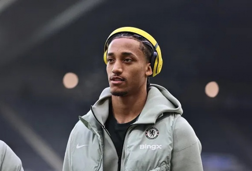 Caicedo khen Joao Pedro đẳng cấp thế giới trước trận gặp PSG