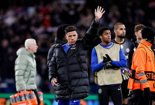 Có gì trớ trêu hơn việc Enzo Fernandez bỏ Chelsea để gia nhập PSG?