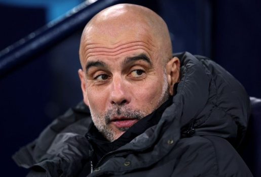 Pep bóng gió tương lai sau thảm bại Cúp C1