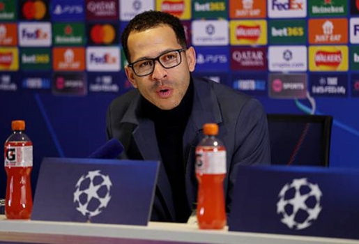 Liam Rosenior khẳng định Chelsea xứng đáng dự Champions League
