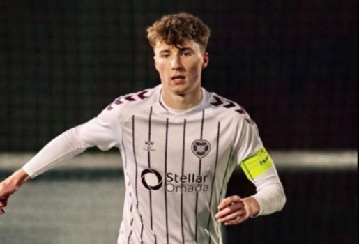 Arsenal đại chiến Man City vì ngọc quý Alfie Osborne