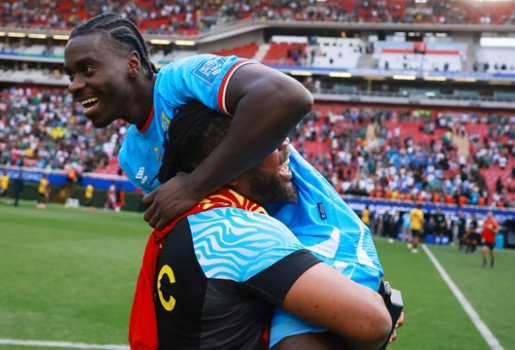 Dàn sao Man Utd chúc mừng Axel Tuanzebe lập kỳ tích World Cup