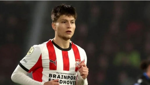 AC Milan nhắm người hùng tiễn Italy khỏi World Cup