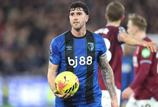 Liverpool săn món hời 0 đồng từ Bournemouth