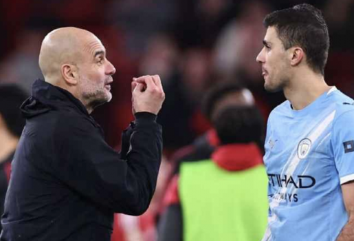 Không phạt như Chelsea, Pep để ngỏ khả năng bán Rodri
