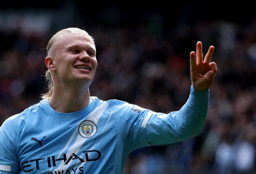 16 lần chạm bóng đổi 1 cú hat-trick: Pep một lần nữa đúng về Haaland