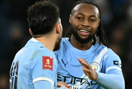 Semenyo ngả mũ trước đẳng cấp của Rayan Cherki