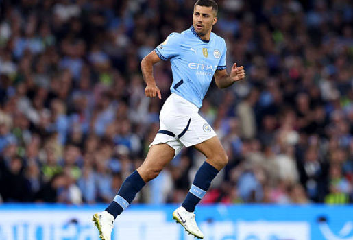 Man City và nỗi đắn đo mang tên Rodri