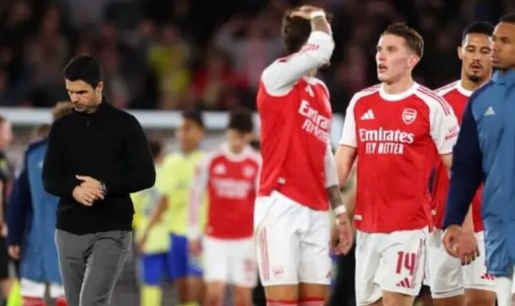 Thực tại nghiệt ngã sau giấc mơ ăn 4 của Arsenal