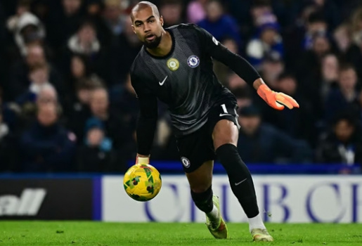 Vận may giúp Liam Rosenior thoát khỏi rắc rối tại Chelsea