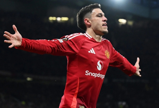 Tottenham nhắm Manuel Ugarte để thay thế Yves Bissouma