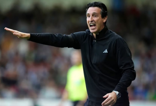 Emery nể phục lối đá khó chịu của Bologna trước thềm tứ kết