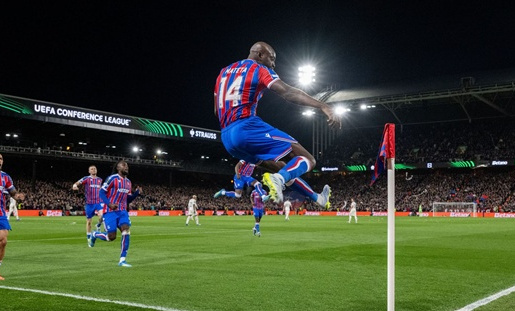 Mateta thực hiện giấc mơ ghi bàn giúp Palace thắng đậm