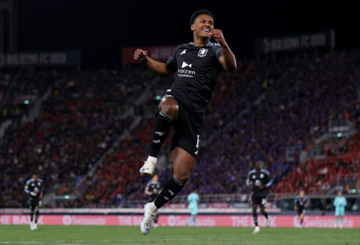 Ollie Watkins thừa nhận Aston Villa gặp may trước Bologna