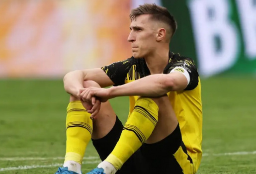 Bayern Munich bị gạch tên khỏi điều khoản giải phóng của Nico Schlotterbeck