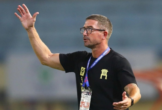 HLV Harry Kewell chưa hài lòng dù Hà Nội FC thắng đậm