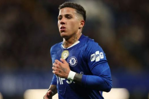 Enzo Fernandez bị CĐV Chelsea la ó ngay ngày tái xuất