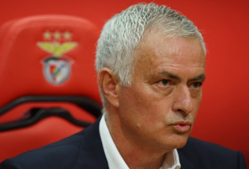 Mourinho khen Benfica chơi xuất sắc sau khi hạ gục Sporting