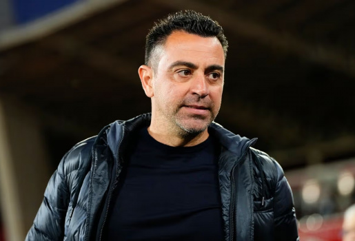 Chelsea trảm tướng, Xavi sẵn sàng tới Ngoại hạng Anh