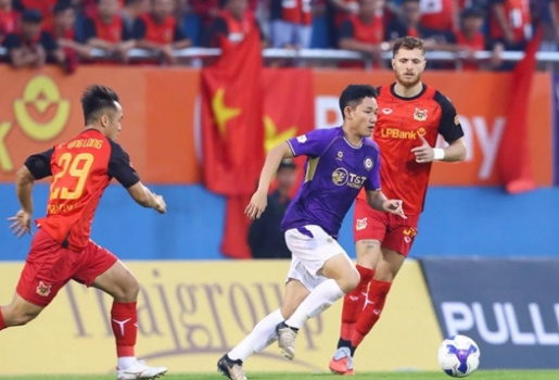 Văn Quyết lên tiếng, Hà Nội FC thắng nghẹt thở Ninh Bình