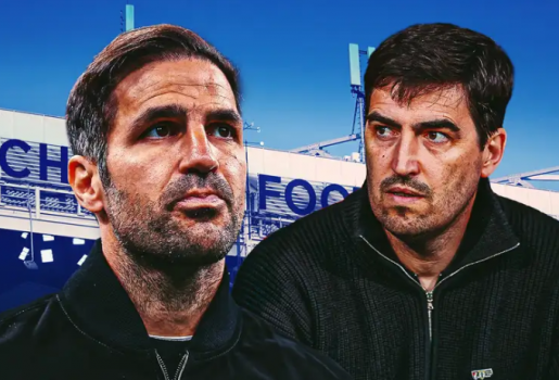 Iraola hay Fabregas mới đủ sức giải cứu con tàu đắm Chelsea?