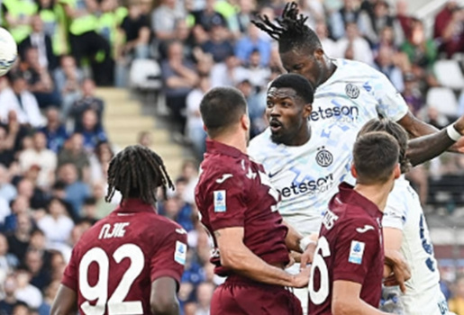 Đánh rơi chiến thắng kịch tính, Inter bị Torino cầm hòa 2-2