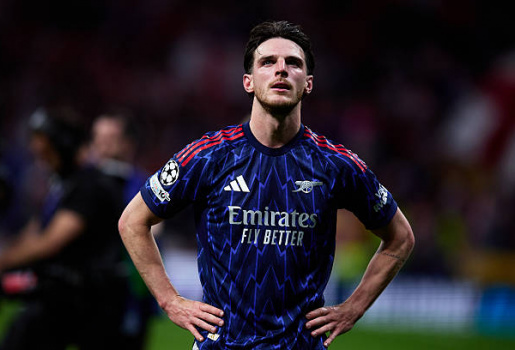 UEFA xem xét phạt Declan Rice vì chỉ trích trọng tài