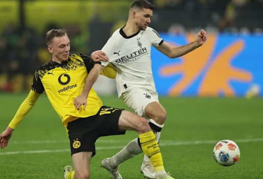 Soi trận Monchengladbach vs Dortmund: Xây chắc ngôi Á quân