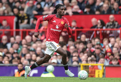 Cơn đau đầu của Carrick và giấc mơ World Cup cho Ayden Heaven