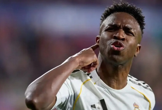 Bartomeu thừa nhận Barca từng vuột mất Vinicius vào tay Real
