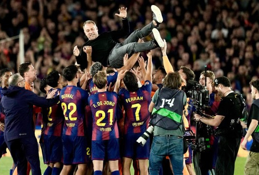 Barcelona nhấn chìm Real Madrid để đăng quang La Liga