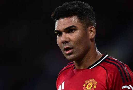 Casemiro đáp trả gay gắt bình luận của Jamie Carragher